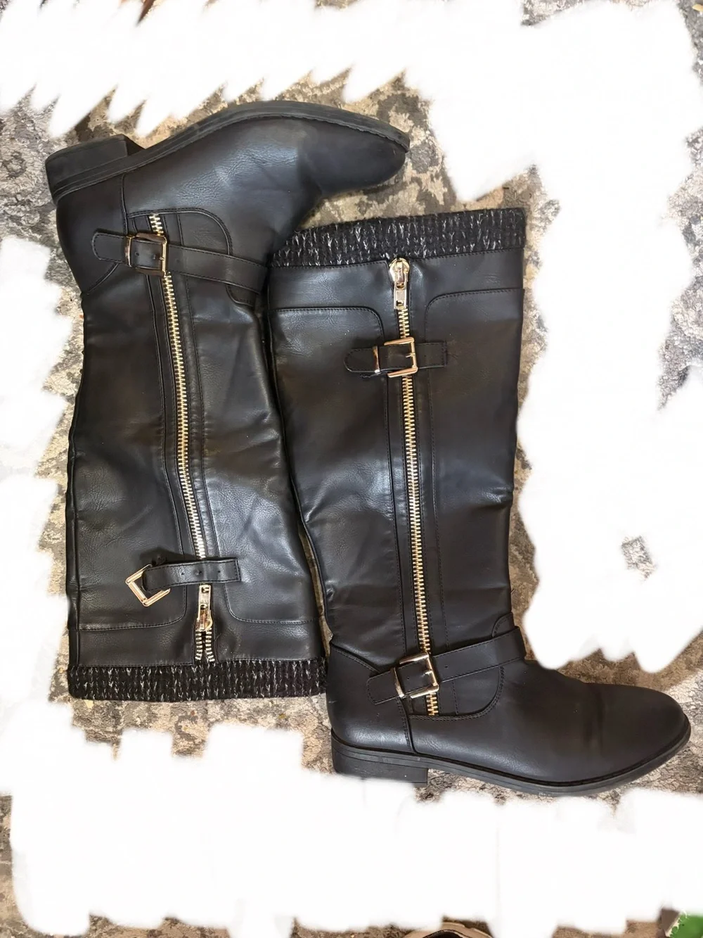 Women's Black Knee-High Zip Riding Boots
